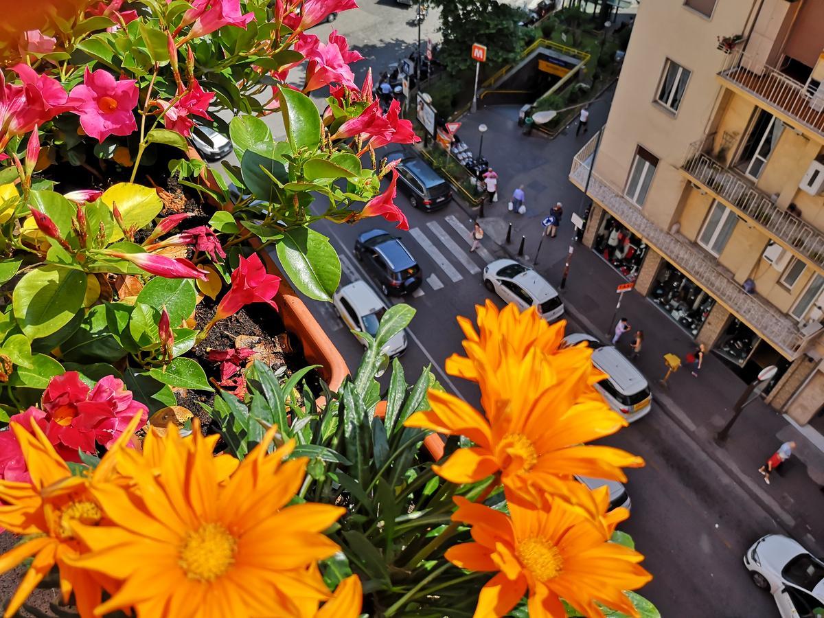 B&B Smiling Napoli Eksteriør billede